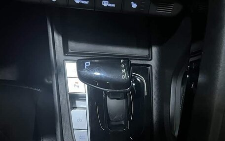 Hyundai Elantra, 2024 год, 1 750 000 рублей, 16 фотография