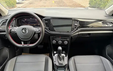 Volkswagen T-Roc I, 2021 год, 1 850 143 рублей, 12 фотография