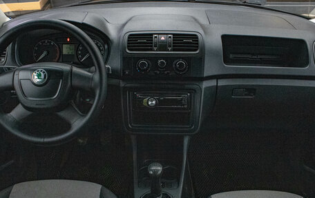 Skoda Fabia II, 2010 год, 589 000 рублей, 5 фотография