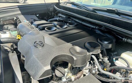 Toyota Land Cruiser Prado 150 рестайлинг 2, 2020 год, 5 100 000 рублей, 11 фотография