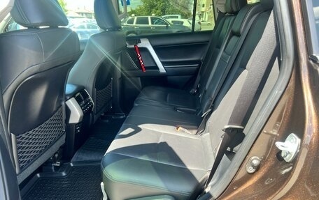 Toyota Land Cruiser Prado 150 рестайлинг 2, 2020 год, 5 100 000 рублей, 8 фотография