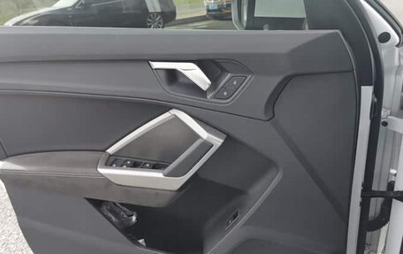 Audi Q3, 2022 год, 2 800 000 рублей, 5 фотография