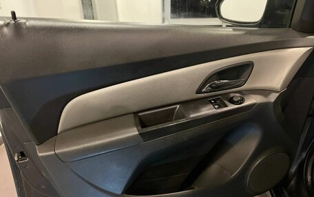 Chevrolet Cruze II, 2010 год, 616 000 рублей, 18 фотография