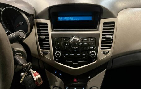 Chevrolet Cruze II, 2010 год, 616 000 рублей, 11 фотография