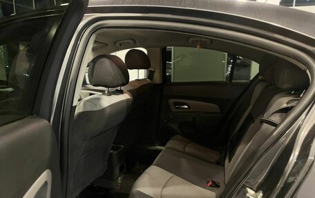 Chevrolet Cruze II, 2010 год, 616 000 рублей, 21 фотография