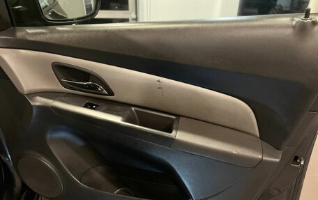 Chevrolet Cruze II, 2010 год, 616 000 рублей, 24 фотография