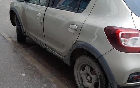 Renault Sandero II рестайлинг, 2020 год, 1 300 000 рублей, 3 фотография