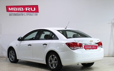 Chevrolet Cruze II, 2010 год, 639 000 рублей, 4 фотография