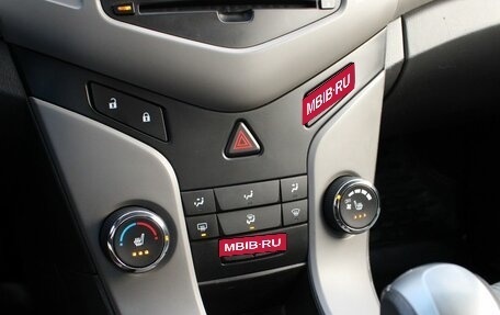 Chevrolet Cruze II, 2010 год, 639 000 рублей, 12 фотография