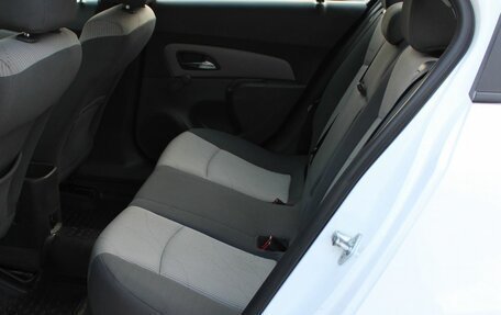 Chevrolet Cruze II, 2010 год, 639 000 рублей, 15 фотография