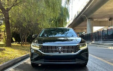 Volkswagen Passat B8 рестайлинг, 2022 год, 1 700 000 рублей, 8 фотография