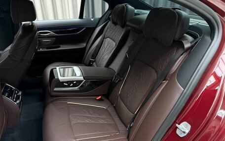 BMW 7 серия, 2019 год, 6 490 000 рублей, 10 фотография