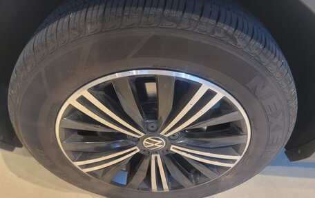 Volkswagen Tiguan II, 2022 год, 3 250 178 рублей, 5 фотография