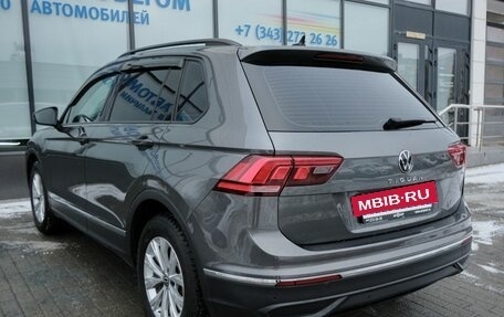 Volkswagen Tiguan II, 2021 год, 2 650 000 рублей, 3 фотография