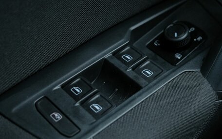 Volkswagen Tiguan II, 2021 год, 2 650 000 рублей, 11 фотография