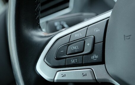 Volkswagen Tiguan II, 2021 год, 2 650 000 рублей, 14 фотография