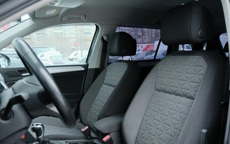 Volkswagen Tiguan II, 2021 год, 2 650 000 рублей, 17 фотография