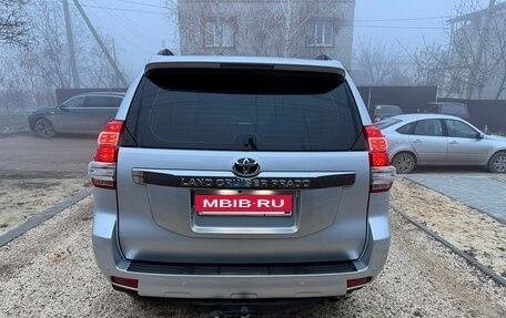 Toyota Land Cruiser Prado 150 рестайлинг 2, 2011 год, 3 000 000 рублей, 5 фотография