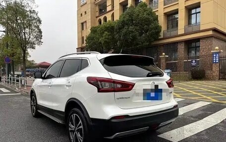 Nissan Qashqai, 2022 год, 1 980 000 рублей, 4 фотография