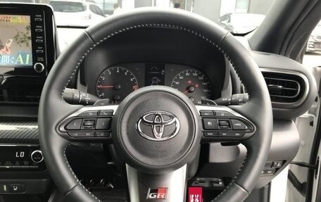 Toyota Yaris, 2020 год, 1 430 555 рублей, 16 фотография