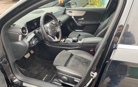 Mercedes-Benz A-Класс, 2020 год, 2 200 000 рублей, 5 фотография