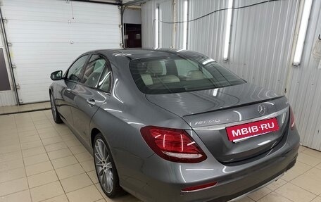 Mercedes-Benz E-Класс AMG, 2017 год, 4 250 000 рублей, 4 фотография