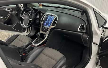 Opel Astra J, 2012 год, 820 000 рублей, 9 фотография