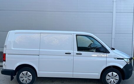 Volkswagen Transporter T6 рестайлинг, 2023 год, 4 200 000 рублей, 3 фотография