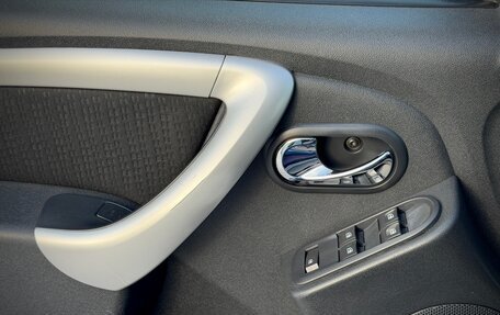 Nissan Terrano III, 2017 год, 1 000 000 рублей, 18 фотография