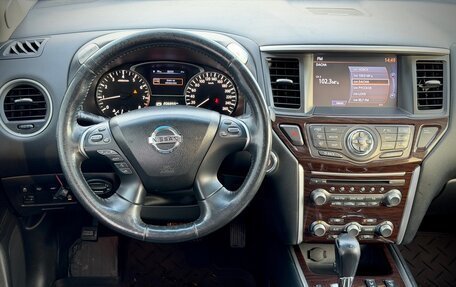 Nissan Pathfinder, 2014 год, 1 790 000 рублей, 12 фотография