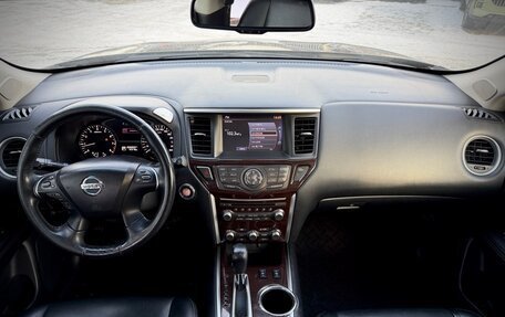 Nissan Pathfinder, 2014 год, 1 790 000 рублей, 15 фотография