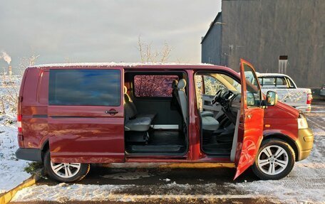 Volkswagen Transporter T5 рестайлинг, 2006 год, 990 000 рублей, 1 фотография