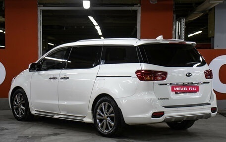 KIA Carnival III, 2018 год, 3 498 000 рублей, 7 фотография