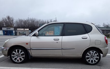 Daihatsu Sirion, 1999 год, 355 000 рублей, 2 фотография