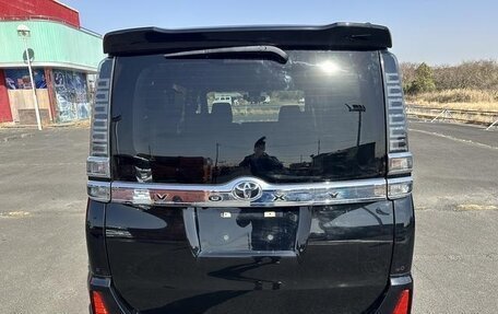 Toyota Voxy III, 2019 год, 1 957 777 рублей, 5 фотография