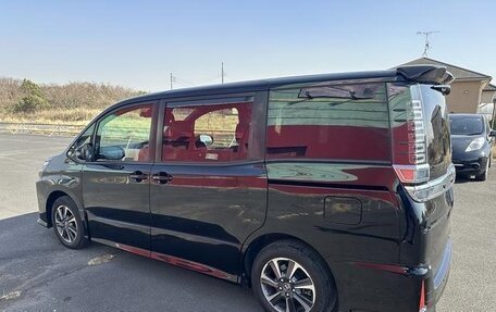 Toyota Voxy III, 2019 год, 1 957 777 рублей, 7 фотография