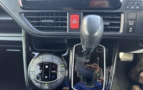 Toyota Voxy III, 2019 год, 1 957 777 рублей, 33 фотография