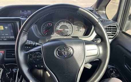 Toyota Voxy III, 2019 год, 1 957 777 рублей, 31 фотография