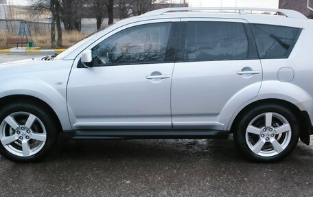 Mitsubishi Outlander III рестайлинг 3, 2008 год, 1 250 000 рублей, 2 фотография