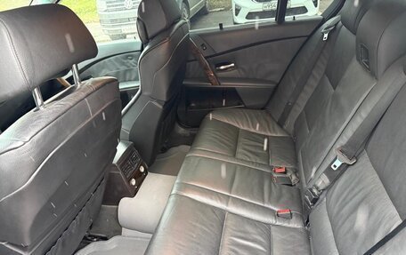 BMW 5 серия, 2006 год, 1 100 000 рублей, 13 фотография