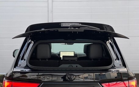 Toyota Sequoia, 2025 год, 15 000 000 рублей, 9 фотография
