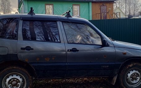 Chevrolet Niva I рестайлинг, 2004 год, 80 000 рублей, 3 фотография