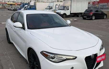 Alfa Romeo Giulia II, 2019 год, 4 200 000 рублей, 6 фотография