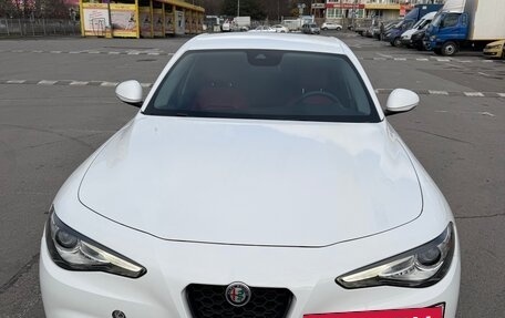 Alfa Romeo Giulia II, 2019 год, 4 200 000 рублей, 7 фотография
