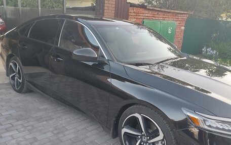 Honda Accord IX рестайлинг, 2017 год, 1 850 000 рублей, 12 фотография