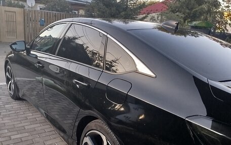 Honda Accord IX рестайлинг, 2017 год, 1 850 000 рублей, 9 фотография