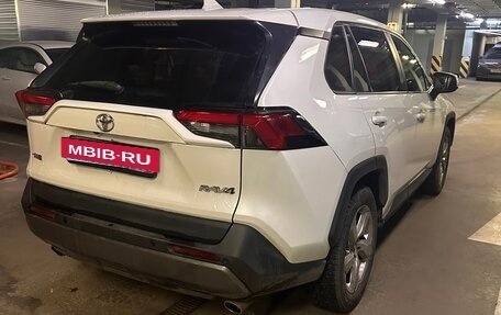Toyota RAV4, 2020 год, 3 245 000 рублей, 3 фотография