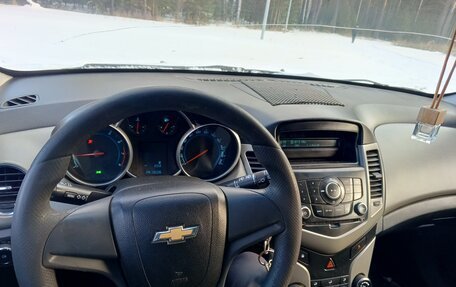 Chevrolet Cruze II, 2012 год, 750 000 рублей, 11 фотография