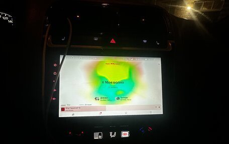 Volkswagen Polo VI (EU Market), 2014 год, 700 000 рублей, 2 фотография