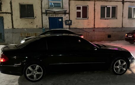 Mercedes-Benz E-Класс, 2005 год, 850 000 рублей, 2 фотография